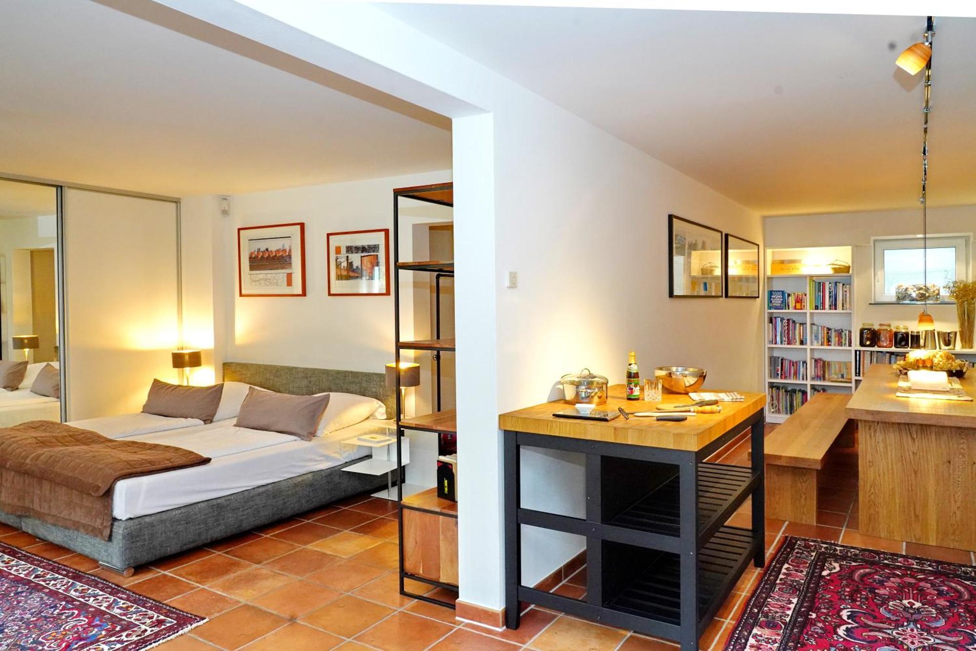 Hotel Zur Linde Dein Self Check In ミッヒェルドルフ エクステリア 写真