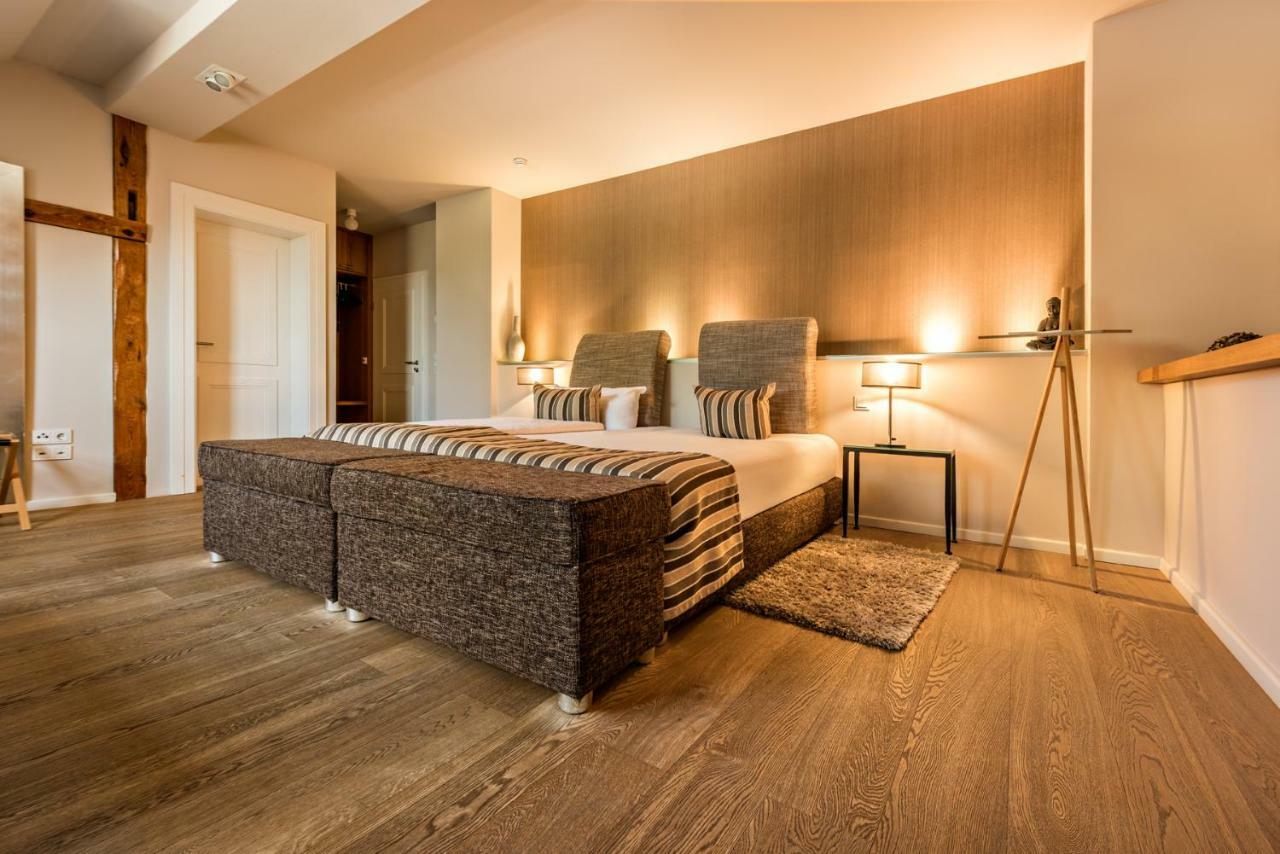 Hotel Zur Linde Dein Self Check In ミッヒェルドルフ エクステリア 写真